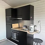 アパートホテル Rauha 1b, Minikoti Saunalla, Parkkipaikka Ja Rauhallinen Sijainti