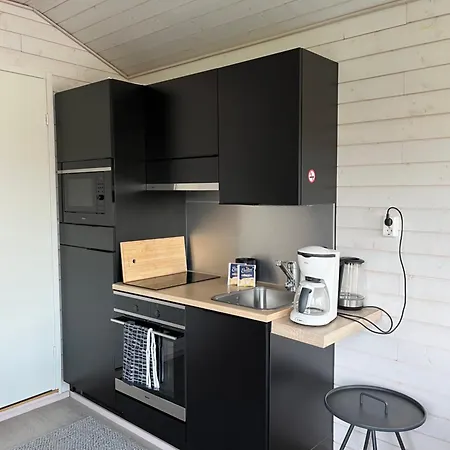 Ξενοδοχείο με διαμερίσματα Rauha 1b