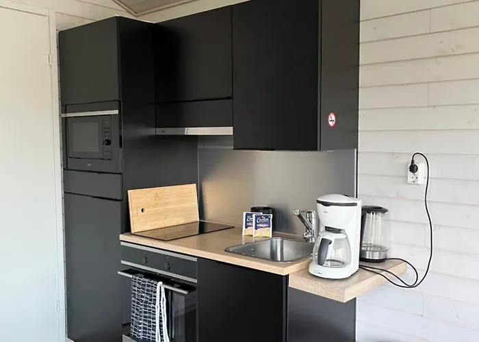 Aparthotel Rauha 1b, Minikoti Saunalla, Parkkipaikka Ja Rauhallinen Sijainti